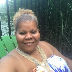 Meet your Posher, Xiomara